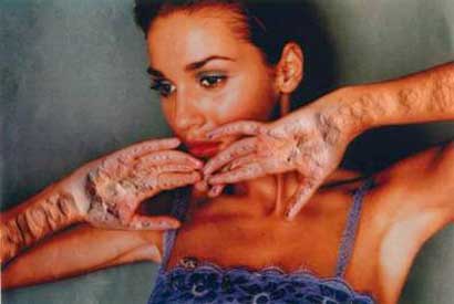 'Gekritzelte Hände', 1999 von Daniele Buetti