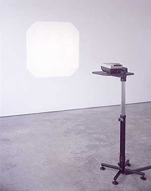 'Autofocus', 2002, von/by Ceal Floyer