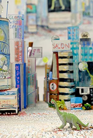 Austellungsraum Palais Lengheimb, Ausstellung 'In My Paintadelic Model City' von Anna Meyer